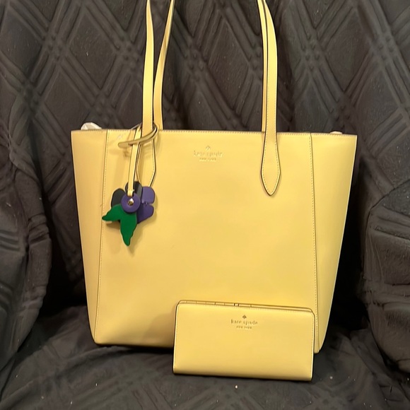 NWT Kate Spade bag with matching wallet